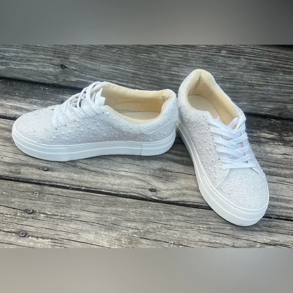 BETSEY JOHNSON WHITE IVORY SPARKLY WOMENS 8.5 M SIDNY SNEAKERS - Picture 10 of 13